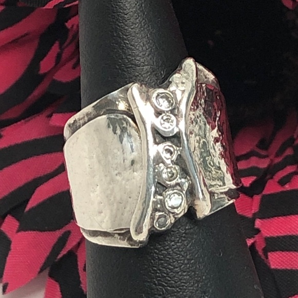 Silpada Jewelry - Silpada Hammered Sterling Silver Six CZ Ring